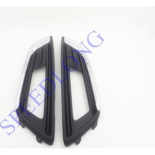 2 Pcs/Pair RH and LH fog lamp light bezel cover with chrome strip Skin line for Ford Focus 2015