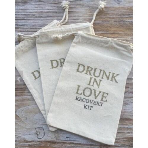 Personalized Drunk in love wedding Party first aid Hangover Kit jewelry favor muslin Bags Bachelorette hen bridal shower favors