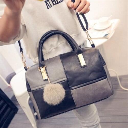 2020 New Style Furry Ball Stitching Boston Bag Fashion Zipper Womens Bag Bag New Style Womens Bag Handbag