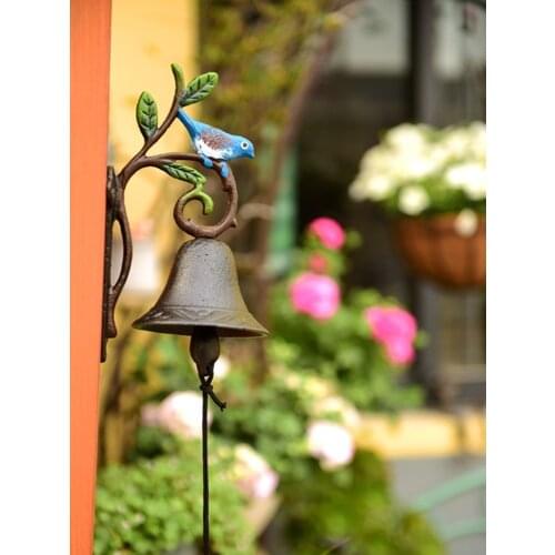 Cast Iron Wall-mounted Hand Bells Vintage Hand-made Home Garden Decoration Welcome Doorbell