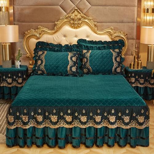 Luxury Bedding Nordic Style Bed Skirt Lace Embroidery Bedspread Pillowcases Crystal Velvet King Queen Size Bed Cover