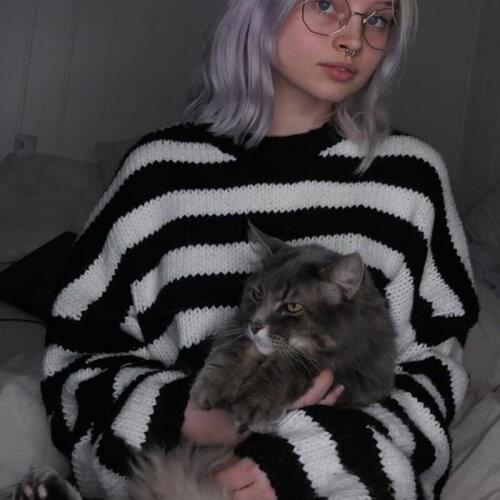 2021 Black White Y2K Cropped Sweater Autumn Gothic Harajuku Long Sleeve Stripe Sweater Women Korean Style Crop Tops