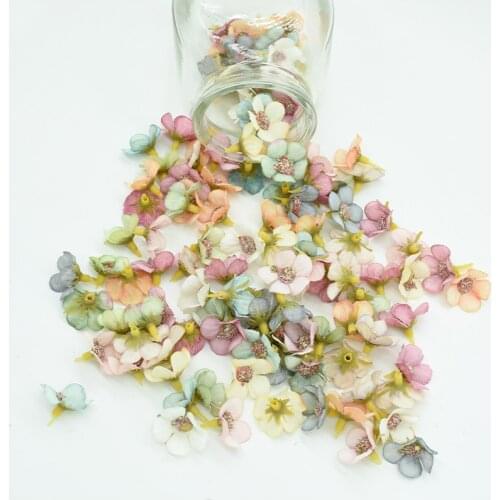 50pcs MINI Silk Daisy Multicolor Fake Flowers Head Scrapbook Wedding Diy Christmas Garland Cheap Artificial Plant for Home Decor