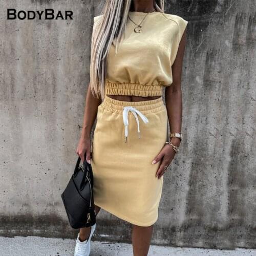 2021 Autumn Womens Solid Color Suit Split Two-piece Sleeveless Tank Top And Elastic Band Skirt Sports Suit For Women Outfit Set