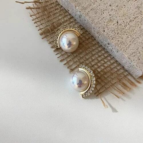 Zeojrlly Round Metal Women Vintage Stud Earrings Pearl Earrings For Women Simple Korean Fashion New Elegant Jewelry