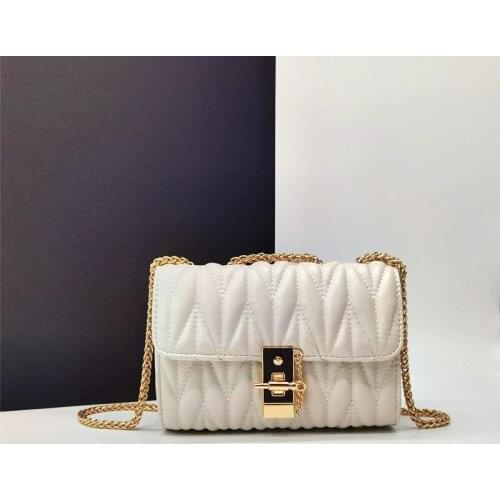 Soft Leather Pu Womens Bag 2021 New Trend Fashion Folds Small Square Chain Purses and Handbags Designer Handbags High Quality