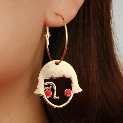 Creative Cute Red Eye Alloy Earrings Hollow Abstract Geometry Girl Face Alloy Hoop Earrings Woman Jewelry Charm Party Gift