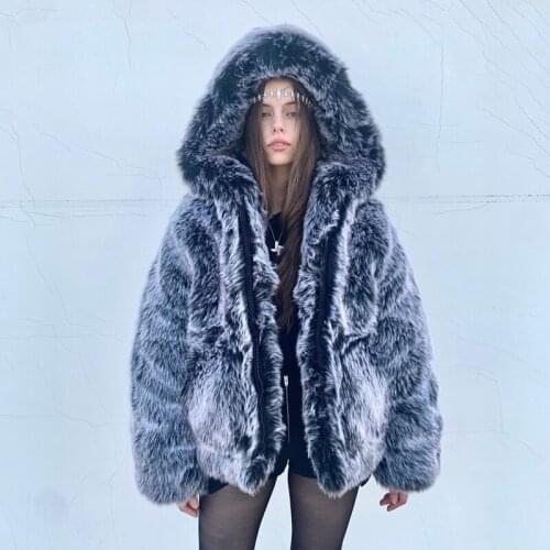 Temperament 11.17 Winter Fashion Hooded Fox Coat Women Keep Warm Gradient Zipper Faux Fur Outerwear