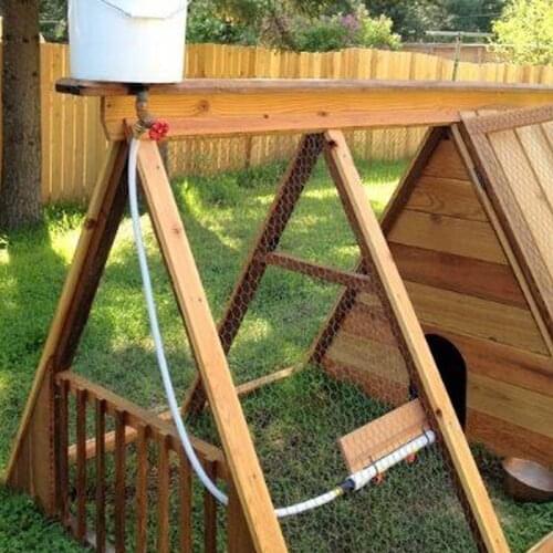 68UE 10pcs Automatic Poultry Water Nipple Safe Drinker Feeder Chicken Duck Hen Useful