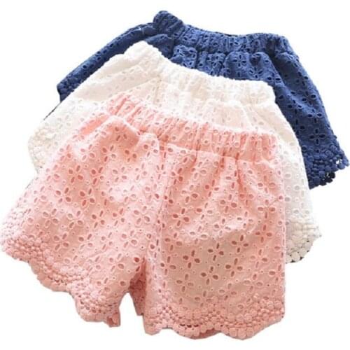 Summer Baby Girl Short Pants Openwork Lace Cotton Shorts Childrens Hot Pants Solid Cute Little Kids Pantalon Beach Pants 2-7 Y