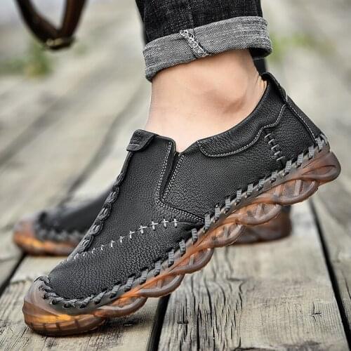 Round Toe Genuine Leather Mens Shoes Quality Tooling Man Fashion Outdoor Casual Shoes Outdoor Hiking Shoes Mens Slip on Loafers