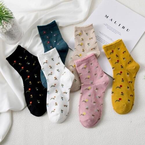 Floral Popular Shivering Autumn Winter Kawaii Harajuku Socks Women Cotton Korea Shivering Design Women Sweet Student EUR35-40