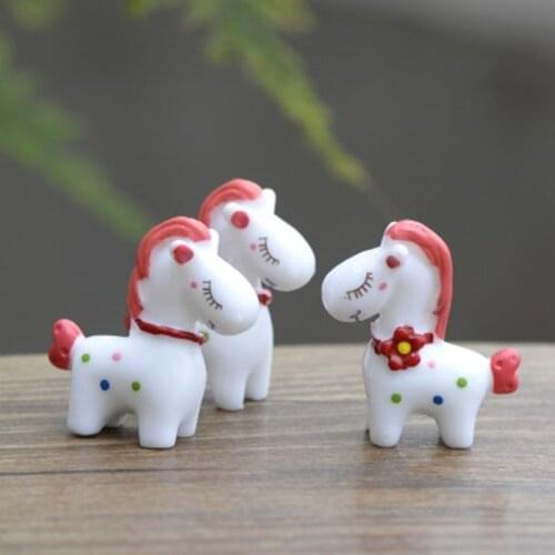 ZOCDOU 1 Piece Heavenly Horse Anime Fairy Cartoon Small Statue Mini Figurine Crafts Cute Desk Ornament Miniatures Home Decor