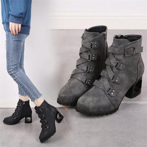 Autumn Winter Women Motorcycle Boot New Female Fashion Womans 7.5cm High Heel Mature Boots Flat Vintage Buckle Casual Lady Boot