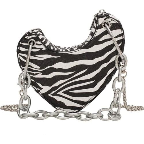 Heart Shaped Chain Crossbody Bag Fashion Purses and Handbags for Women Designer Shoulder Bag Female Leopard Print Clutch Bag