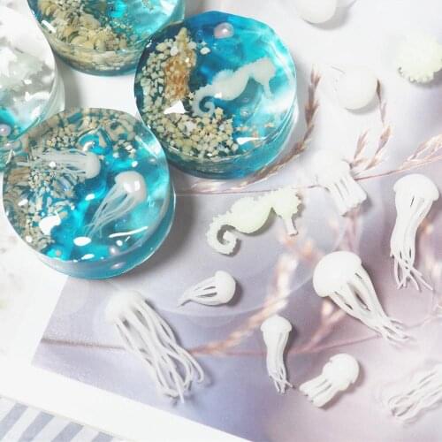 4pcs/lot 3D Micro Jellyfish Landscape Mini DIY Craft Handmade Resin Jewelry UV Epoxy Jewerly Filling Molds Figurines Decoration