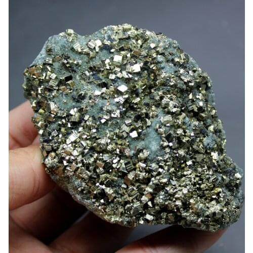186g Natural Shiny pyrite Mineral samples Crystals and stones Healing Specimen Free shipping