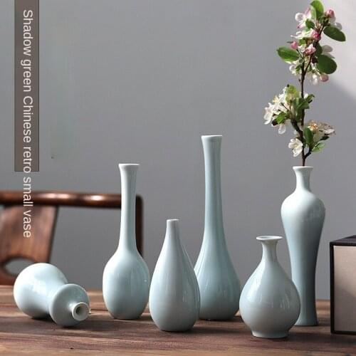 2021 new Ceramic vase ornaments retro new Chinese Zen flower simple home decoration crafts blue and white porcelain small bottle