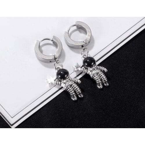 Ceative Astronaut Star Pendant Earrings Stainless Steel Round Hoop Earrings Women Men Jewelry Accessories