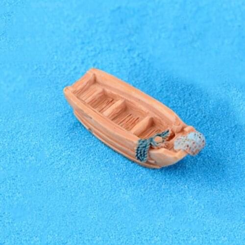 ZOCDOU 1piece Boat Wallnut Shell Dinghy Cockleshell Small Statue Home Decoration Accessories Miniature Children Crafts Figurines