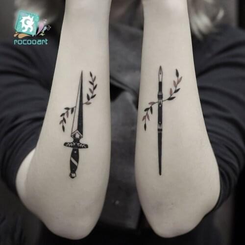 Rocooart Black and White Dancing Couple Sword Flower Design Tattoo Sticker on Body Face Arms Back Cool Temporary Taty Sticker