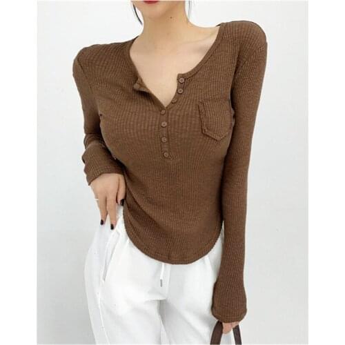 Real shot V-neck short top womens fashion design sense spring 2021 new sexy bottoming shirt long-sleeved t-shirt