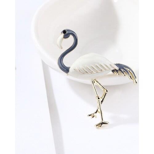 NEW 1pc Enamel Flamingo Bird Brooches Fashion Design Animal Pins Corsage Elegant Jewelry Daily Dress Accessaries