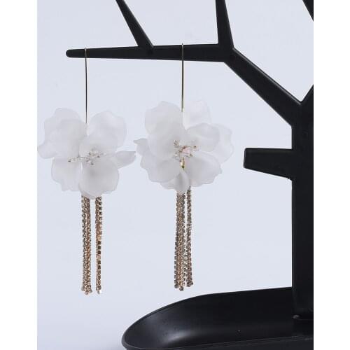 Wholesale za Bohemian White Resin Flower Tassel Earrings For Women Handmade Rhinestone Statement Long Drop Earrings Bijoux