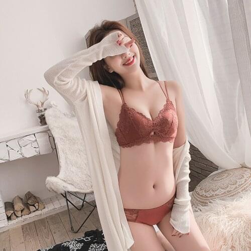 Sexy Triangle Cup Thin Lace Back Bra New Rimless Girl Lace Traceless Underwear Set Lingerie Set Sexy Bra and Panty Set