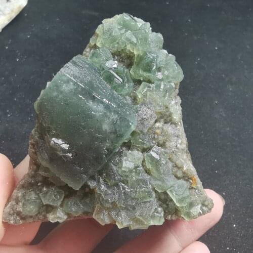 195.3gNatural rare green fluorite cluster mineral specimen healing energy CRYSTAL QUARTZ GEM home decoration collection ornament