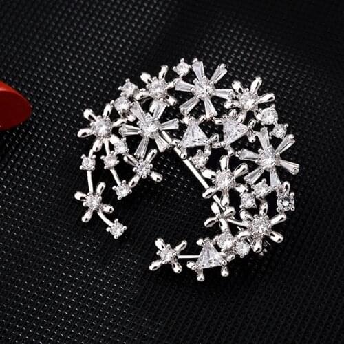 Korea Moon Stars Brooch Atmospheric Corsage Womens Sweater Coat Pin Brooch Clothing Accessories Wholesale