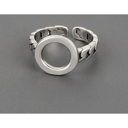 LIVVY Rings