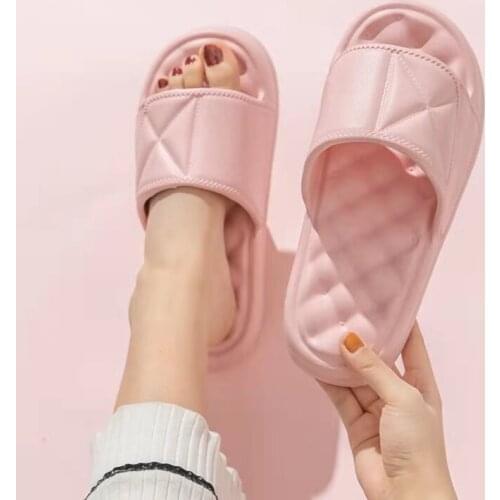 Summer Womens Thick Bottom Straight Line Cool Slippers Soft Bottom Antiskid Deodorant Home Bathroom Slipper Four season Slipper