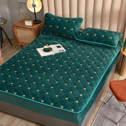 Embroidery Coral Fleece Mattress Protector Fitted Sheet Style Cover for Mattress Solid Color Quilted Thick Soft Pad for Bed