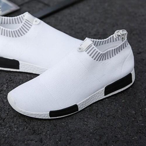 New mens shoes casual sneakers lightweight fashion sports trend red white summer comfortable breathable mesh 2020 student shoes