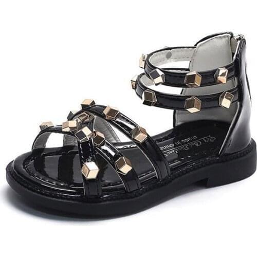 Girls Sandals 2021 Summer New Childrens Shoes Girls Rivet Children Shoes Beach Sandals Gladiator Cool Rhinestone Princess Party