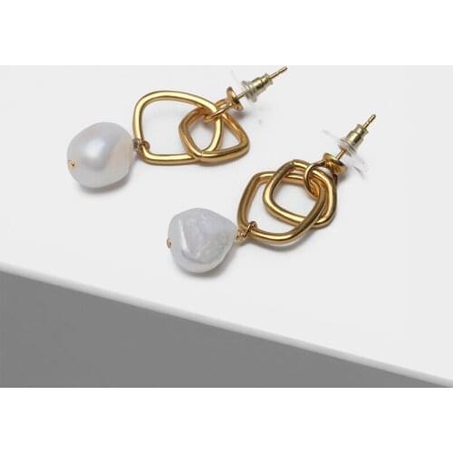 G32-Amorita boutique Irregular pearl drop earrings