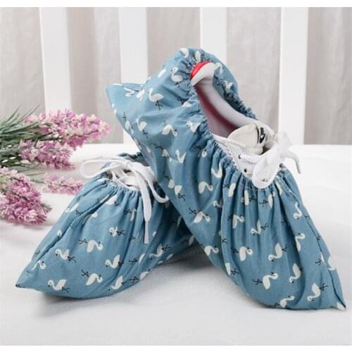 1Pair non-waterproof Reusable Shoe Covers Home Indoor Sets of Shoes Student Room Flamingo Dust Proof Feet Covers