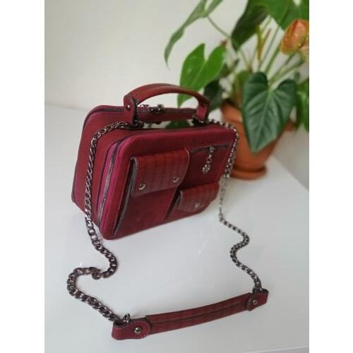 2021 Model Luxury Designer Stylish and Elegant Chain Detailed Hand and Shoulder Strap Leather Multi-eyed Ladies Postman Crossbod