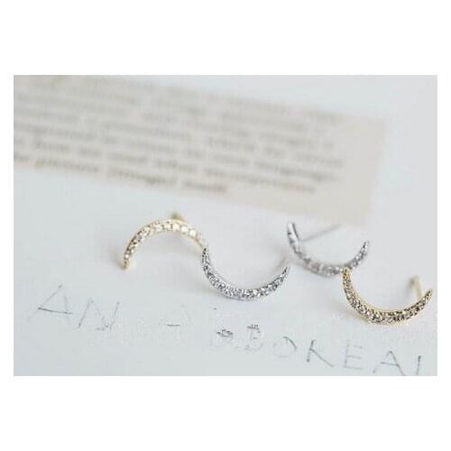 Fashion classic crescent earrings Rhinestone adorn the moon earrings Womens Stud Earrings