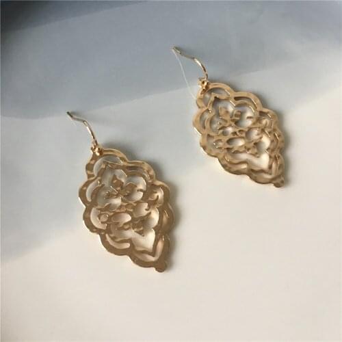 Elegant Gold Color Plating Irregular Figure Filigree Drop Earrings For Women Girl Gorgeous Bohemia Office Lady Jewelry Accessory