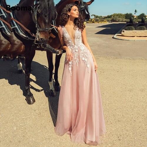 Simple Pink Beach Wedding Dresses Plunging V-Neck Lace Appliques A-Line Bride Dresses Sleeveless Pearls Crystals Wedding Gowns