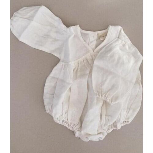 Cotton hemp Lantern Sleeve clothes leisure bag V-neck British butterfly triangle clothes baby clothes girl