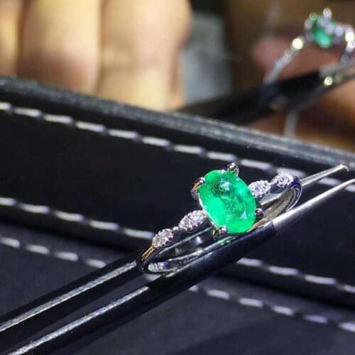 Natural emerald Ring fashionable gem quality 925 silver 5x7mm