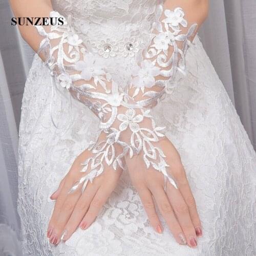 Fingerless Long Ivory Lace Gloves for Bridal Flower with Pearls Womens Wedding Gloves gants mariage SG16