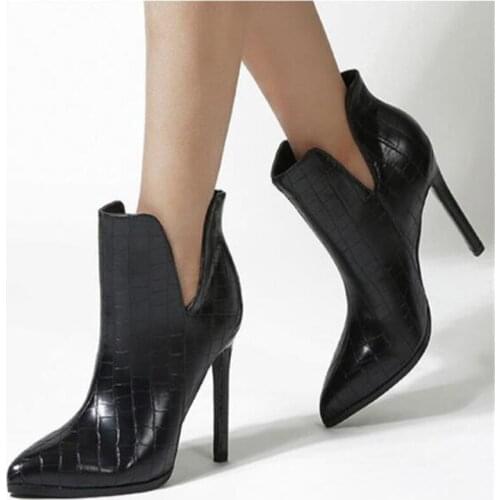 Autumn Fashion Western Cowboy Motorcycle Boots Women Snake grain PU Leather Thin High Heels Booties Ankle Botas Shoes