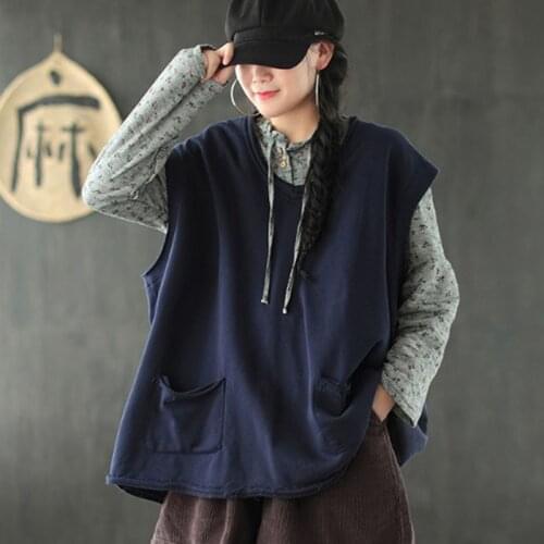 Johnature Autumn 2021 New Retro Style All-match V-neck Pocket Sleeveless Pullover Vest Loose Leisure Solid Color Women Tops Vest