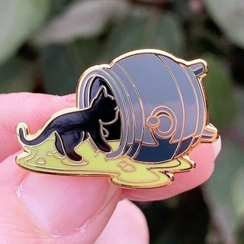 Witchy Cauldron Witch Cat Enamel Brooch Pin Backpack Hat Bag Collar Lapel Pins Badges Women Mens Fashion Jewelry Accessories
