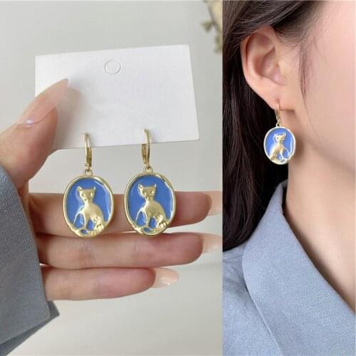Funny Cute Metal Hoop Oval Cat Pendant Drop Earrings for Women Girls Teens Korean Fashion Kitten Earrings 2021 Trend New Arrival