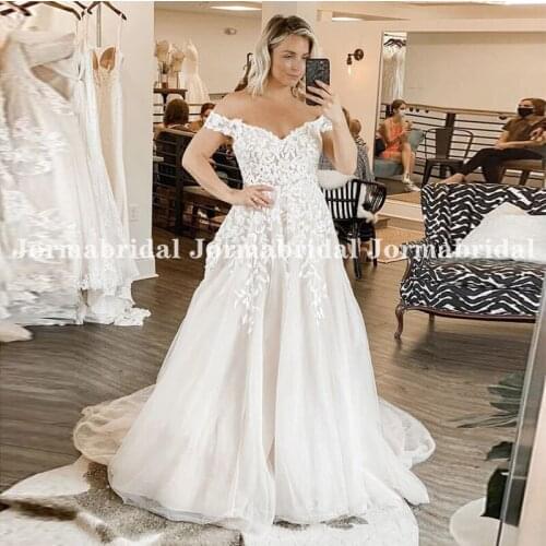 2021 Charming Ivory Appliques Tulle A Line Wedding Dresses V-Neck Off Shoulder Sweep Train Bridal Dress Vestido de Noiva Longo